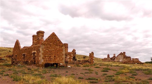 Peake ruins